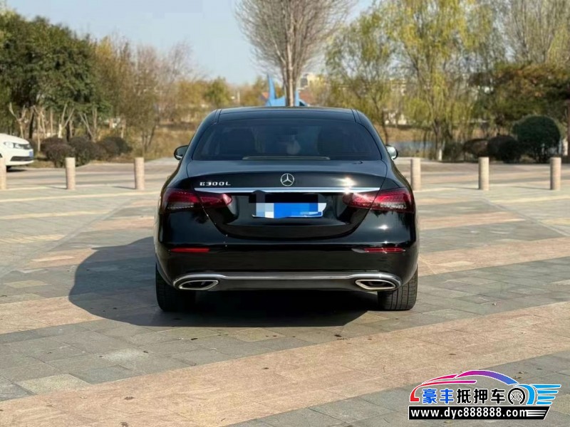 23年奔驰E轿车抵押车出售