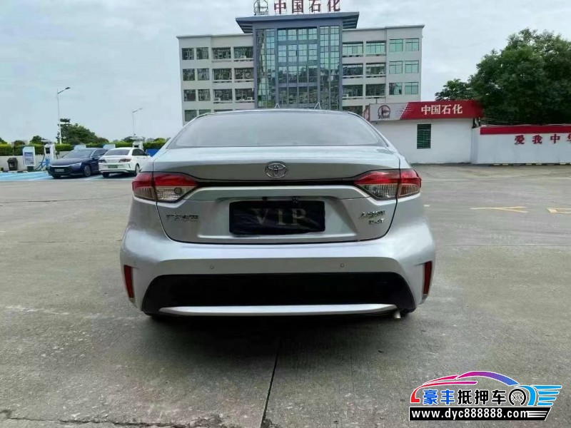 20年丰田雷凌轿车抵押车出售