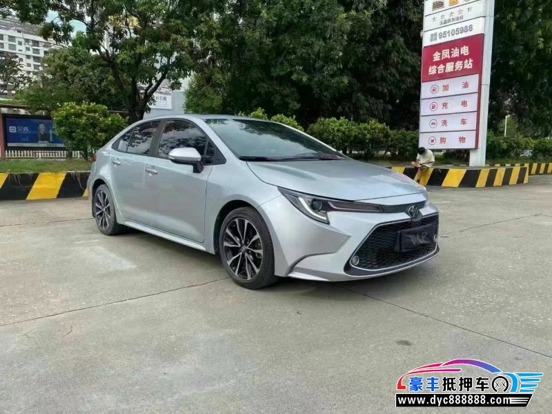 20年丰田雷凌轿车抵押车出售