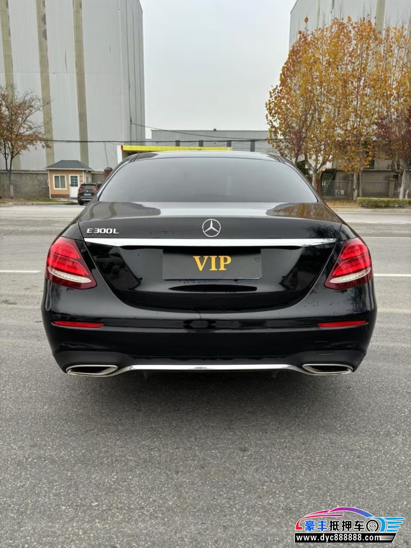 20年奔驰E轿车抵押车出售