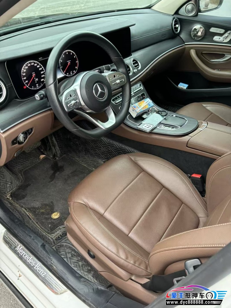 20年奔驰E轿车抵押车出售