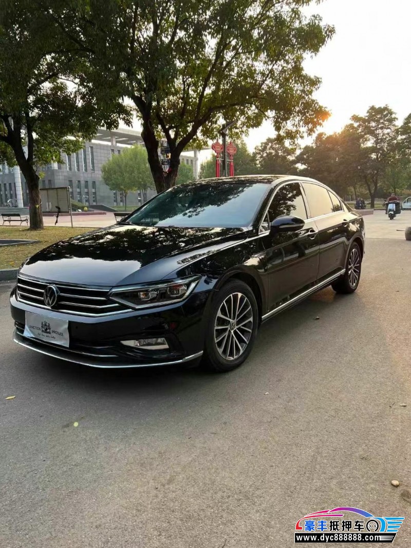 21年大众迈腾轿车抵押车出售