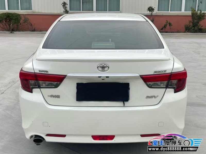 15年丰田锐志轿车抵押车出售