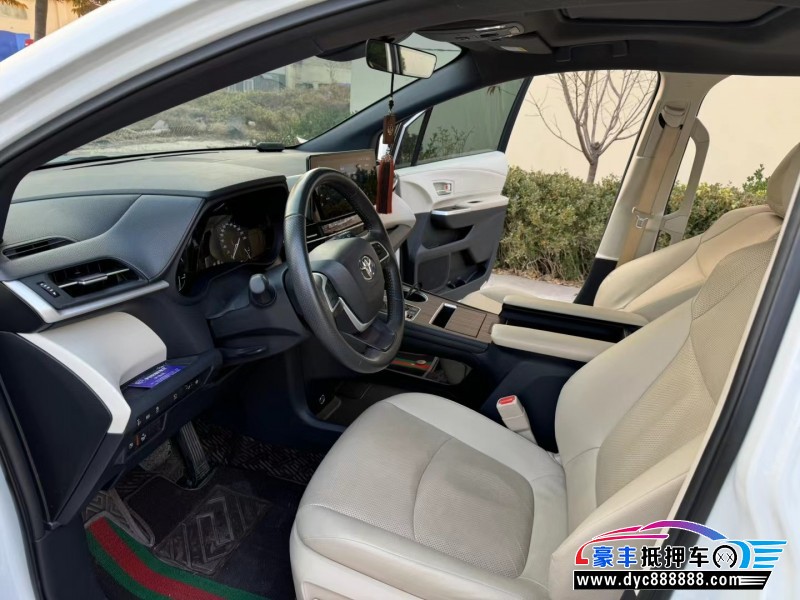 23年丰田格瑞维亚MPV抵押车出售