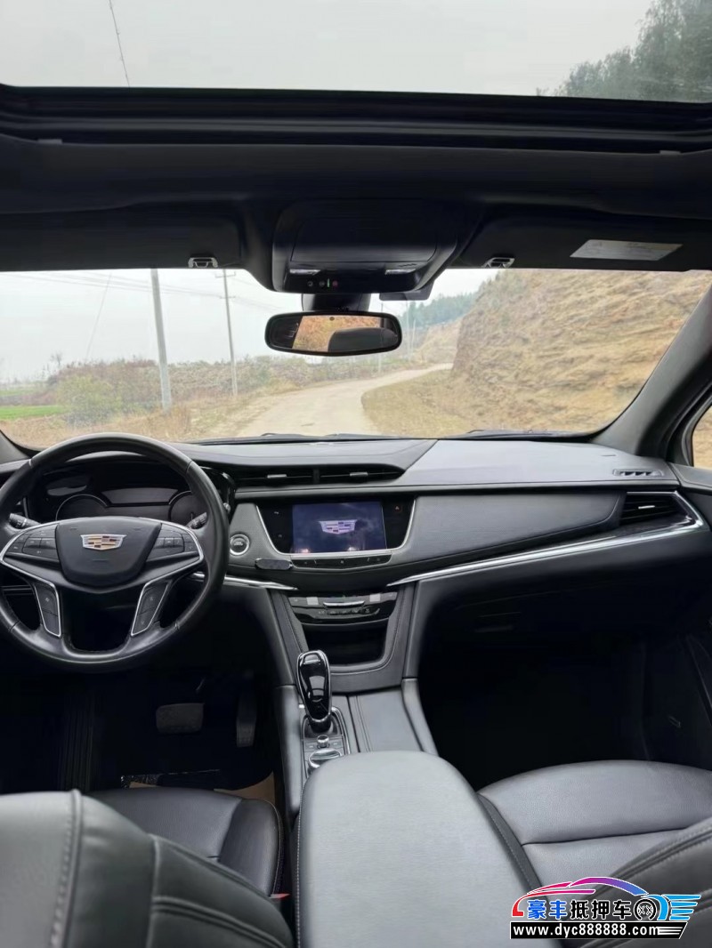 20年凯迪拉克XT5轿车抵押车出售