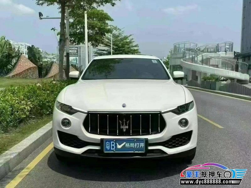 18年玛莎拉蒂莱万特轿车抵押车出售