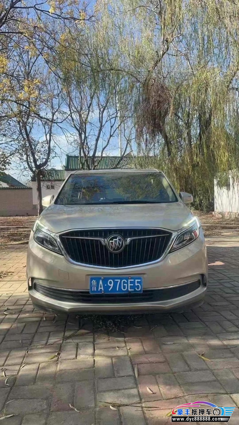 17年别克GL8轿车抵押车出售