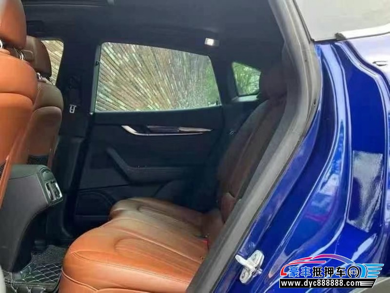 19年玛莎拉蒂莱万特轿车抵押车出售