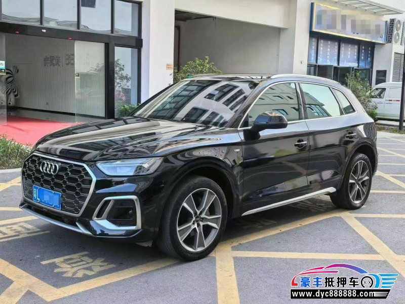 22年奥迪Q5轿车抵押车出售
