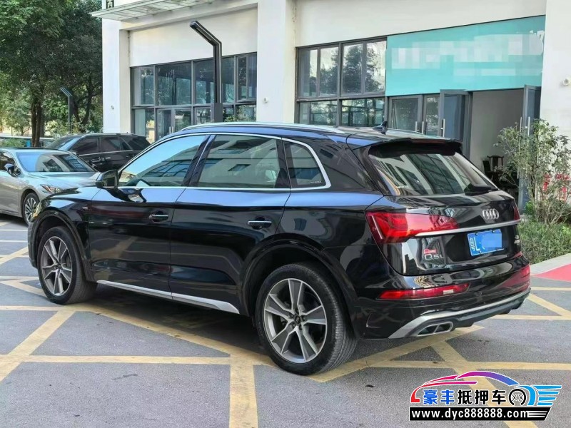 22年奥迪Q5轿车抵押车出售