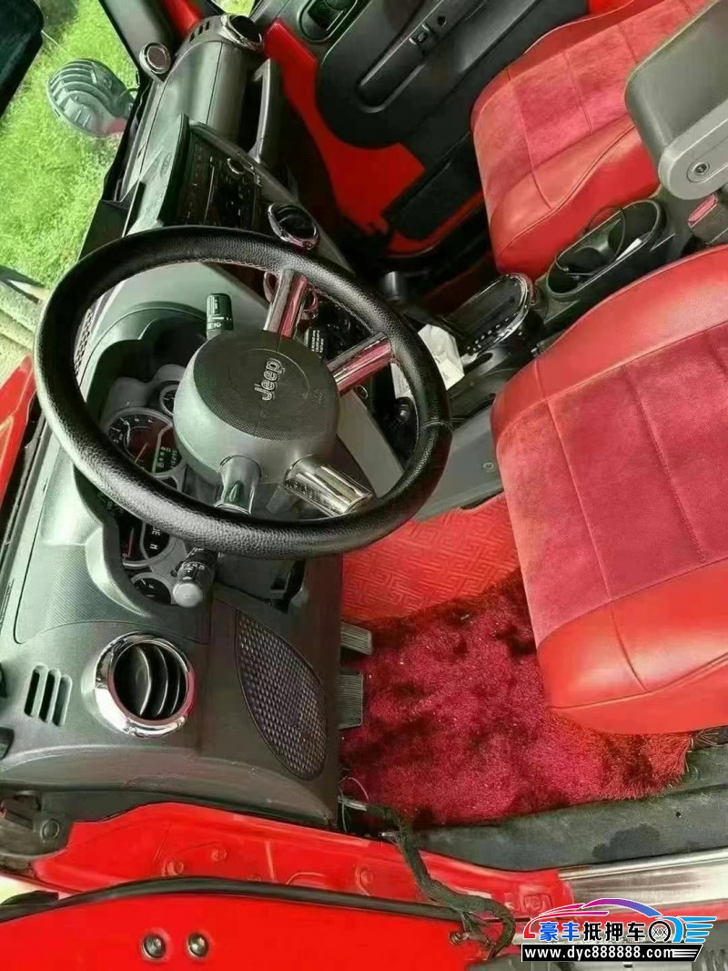 10年Jeep牧马人轿车抵押车出售