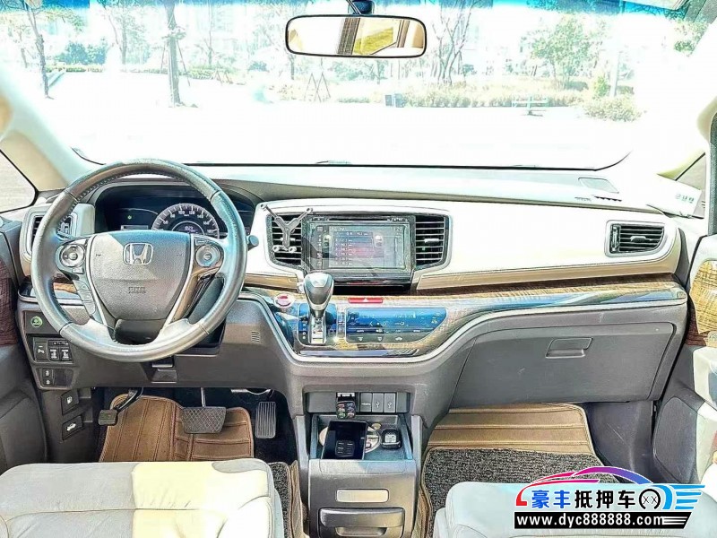 18年本田奥德赛轿车抵押车出售