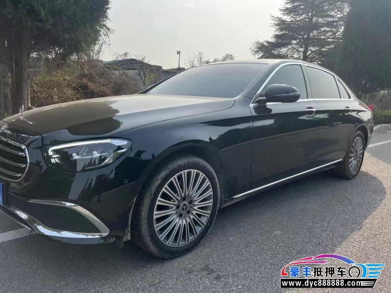 23年奔驰E轿车抵押车出售