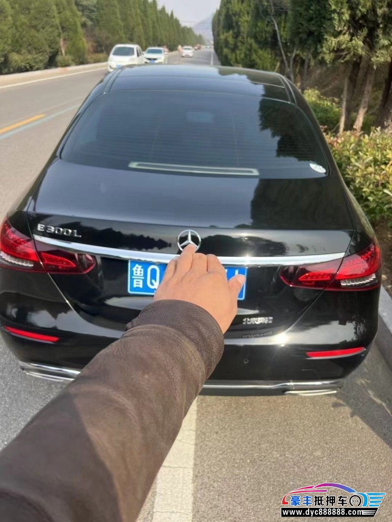 23年奔驰E轿车抵押车出售