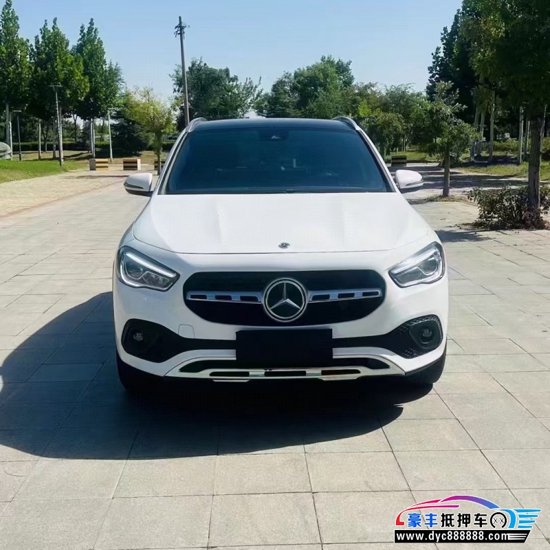 22年奔驰GLA轿车抵押车出售