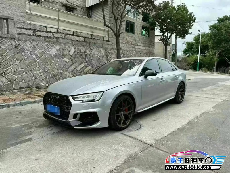 19年奥迪S4轿车抵押车出售