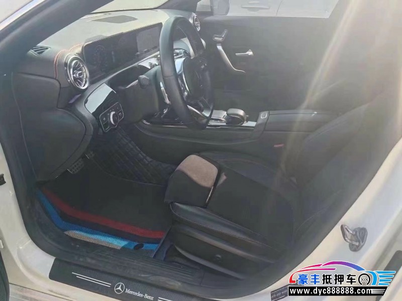 20年奔驰GLASUV抵押车出售