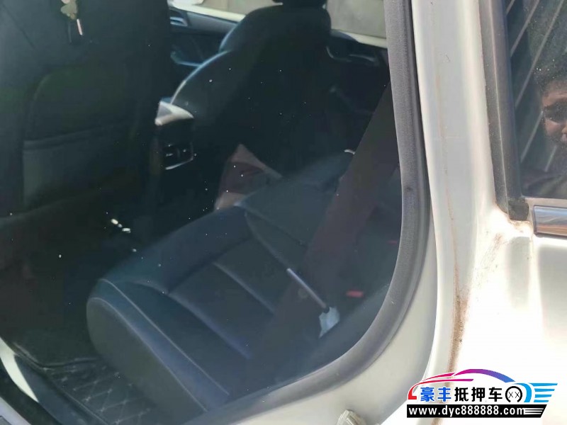 18年荣威RX5SUV抵押车出售