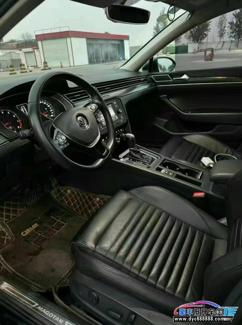 18年大众迈腾轿车抵押车出售