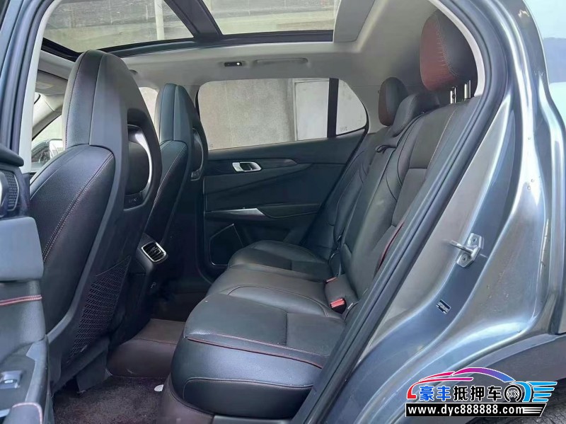 19年领克01SUV抵押车出售