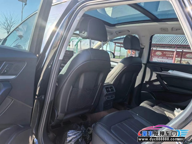 21年奥迪Q5轿车抵押车出售