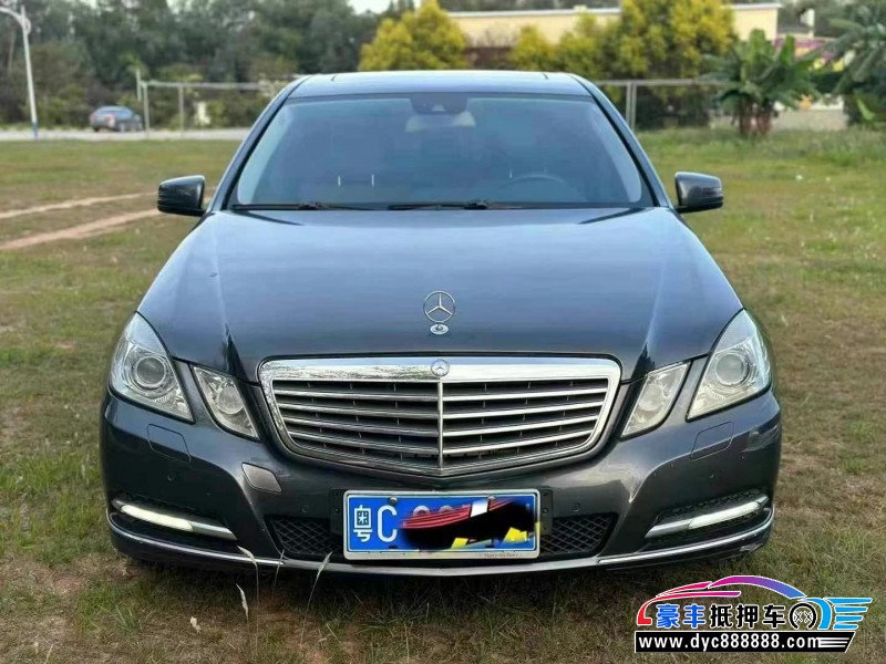 11年奔驰E轿车抵押车出售