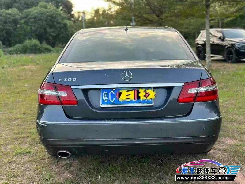 11年奔驰E轿车抵押车出售