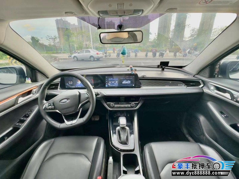 22年福特福睿斯轿车抵押车出售