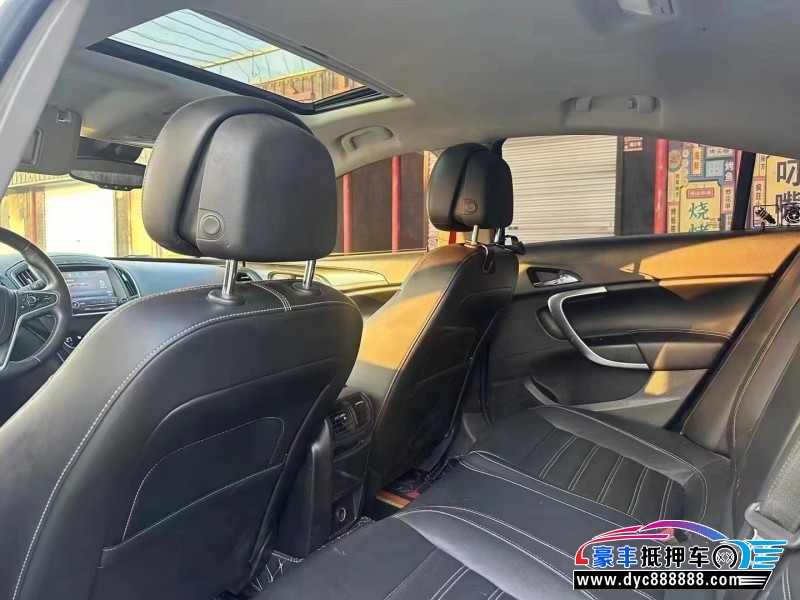 15年别克君威轿车抵押车出售