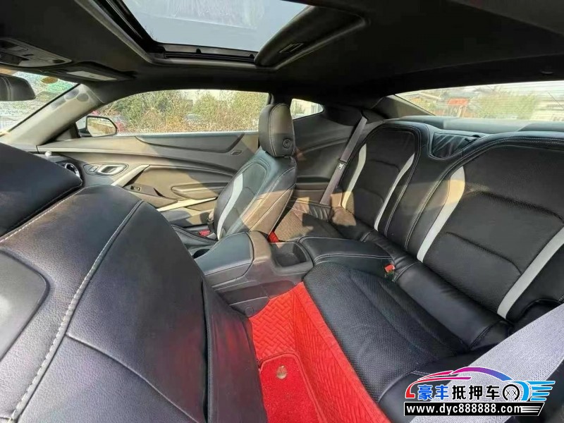 17年雪佛兰科迈罗轿车抵押车出售