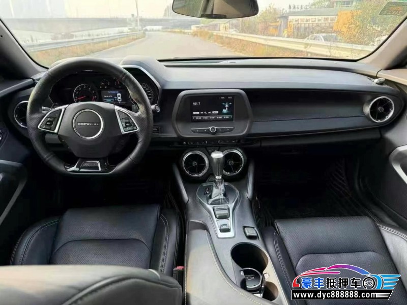 17年雪佛兰科迈罗轿车抵押车出售