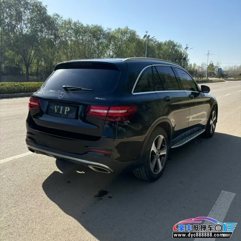 17年奔驰GLC轿车抵押车出售