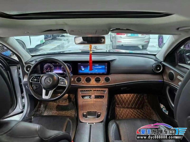 20年奔驰E轿车抵押车出售