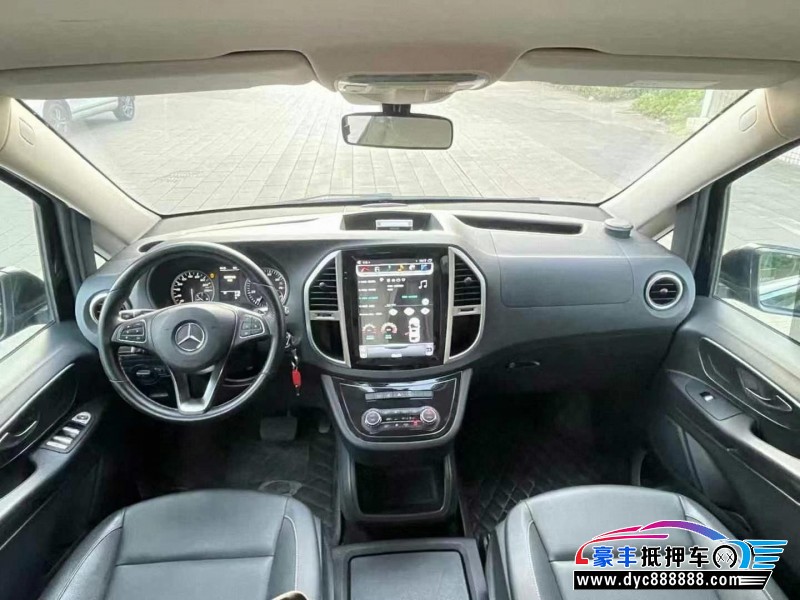 18年奔驰威霆轿车抵押车出售