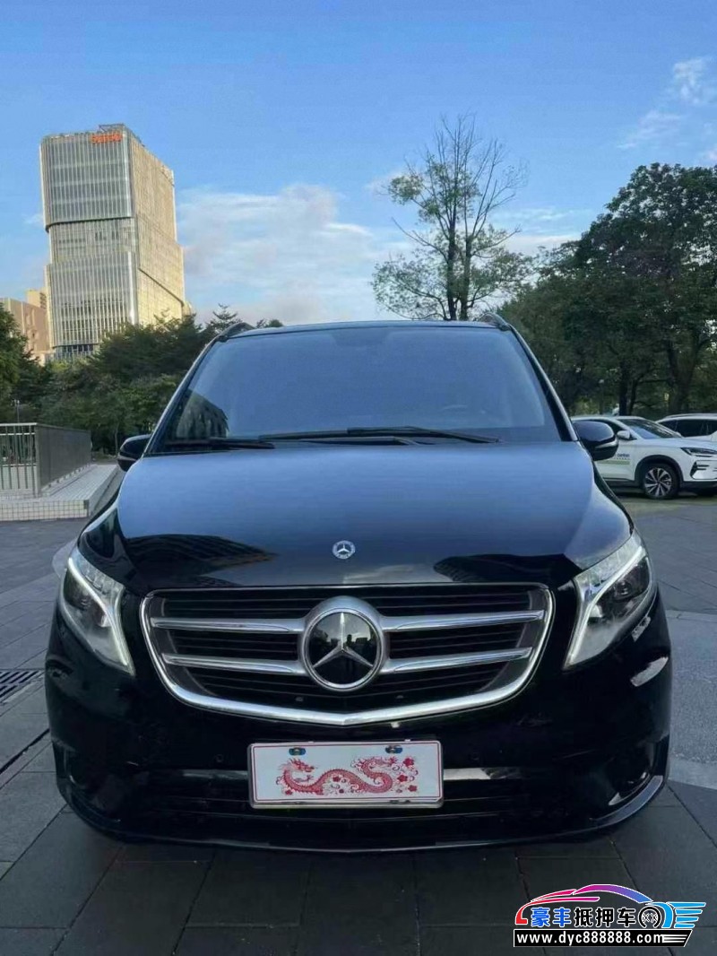 18年奔驰威霆轿车抵押车出售