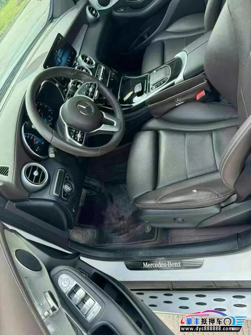 21年奔驰GLC轿车抵押车出售