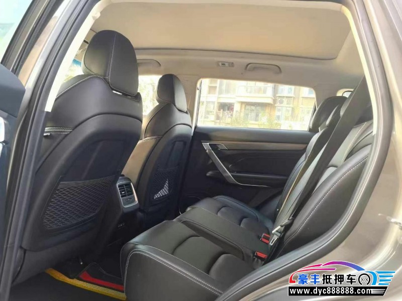 20年吉利博越轿车抵押车出售