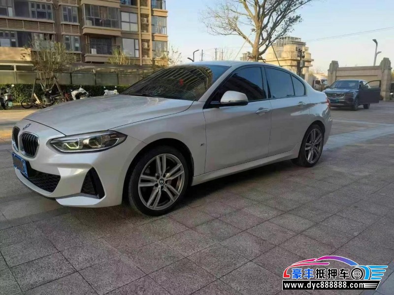 20年宝马1系轿车抵押车出售