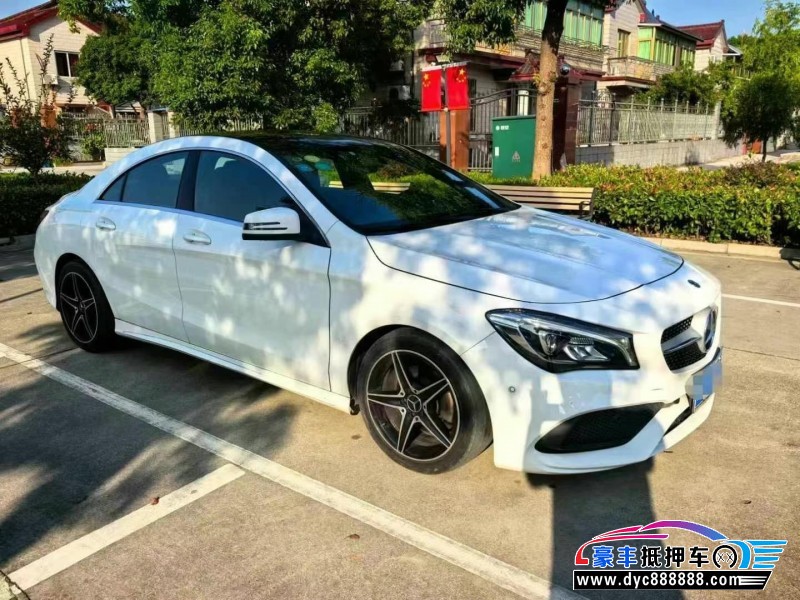 18年奔驰CLA轿车抵押车出售