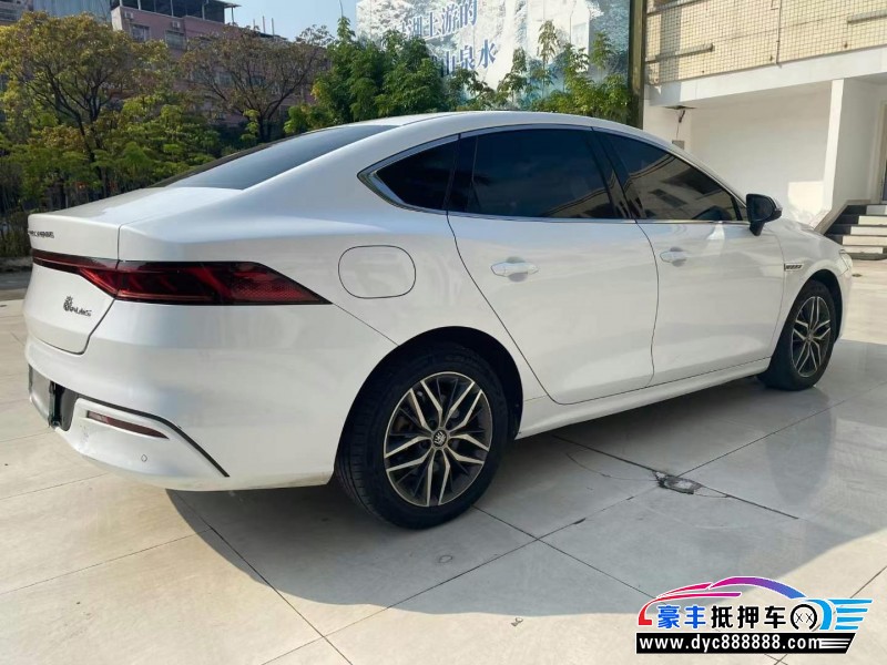 22年比亚迪秦轿车抵押车出售