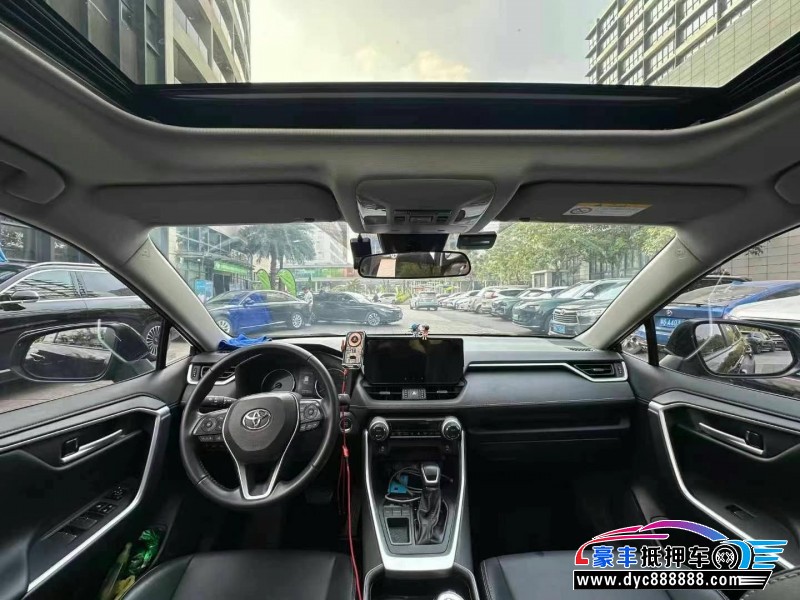 23年丰田威兰达轿车抵押车出售