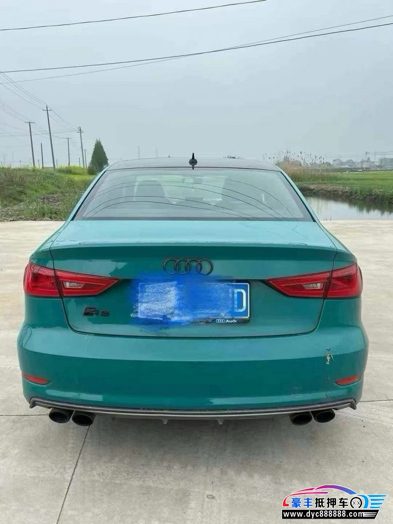 17年奥迪S3轿车抵押车出售