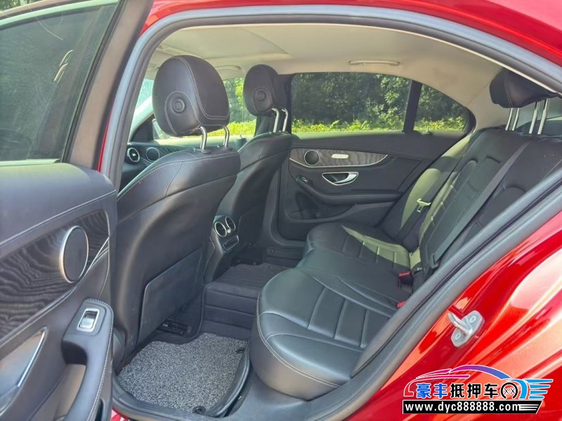 19年奔驰C轿车抵押车出售