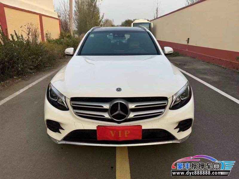 19年奔驰GLC轿车抵押车出售