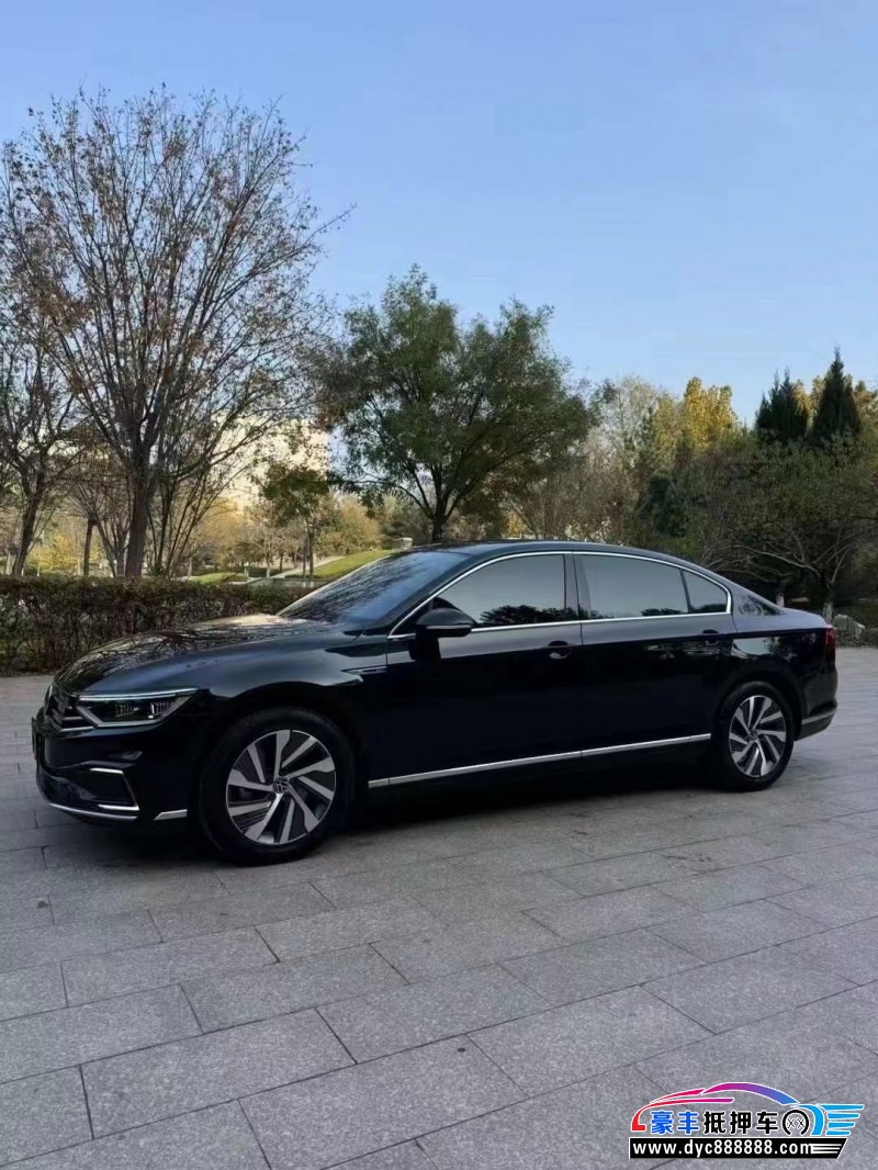 24年大众迈腾轿车抵押车出售