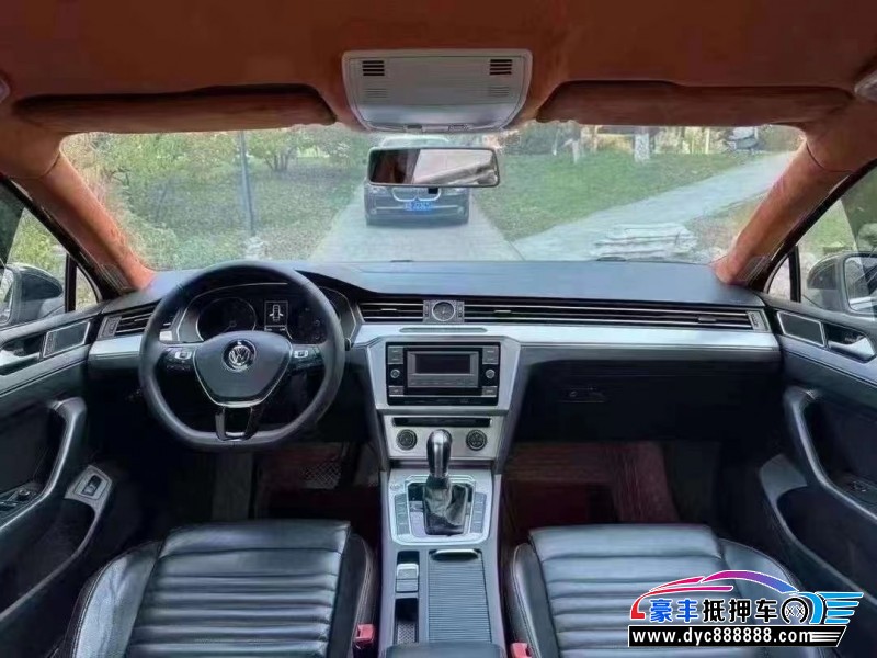 20年大众迈腾轿车抵押车出售