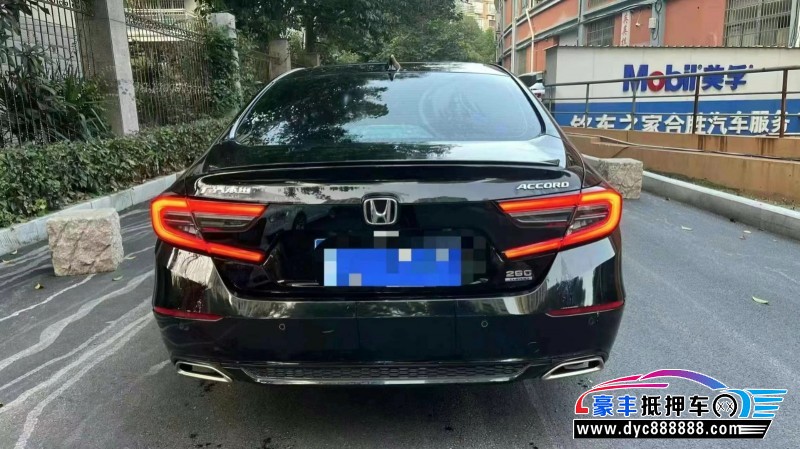 22年本田雅阁轿车抵押车出售