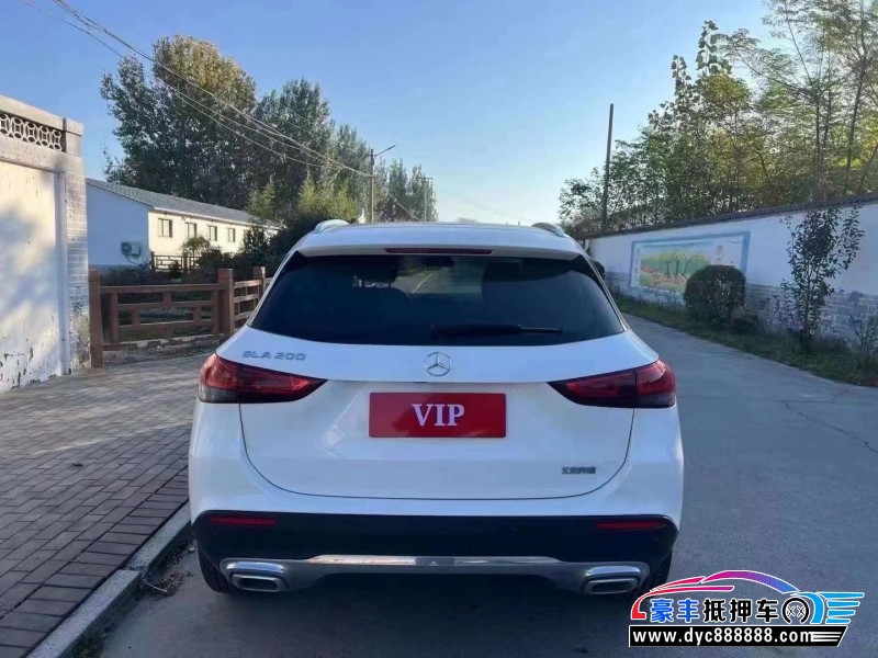 22年奔驰GLA轿车抵押车出售