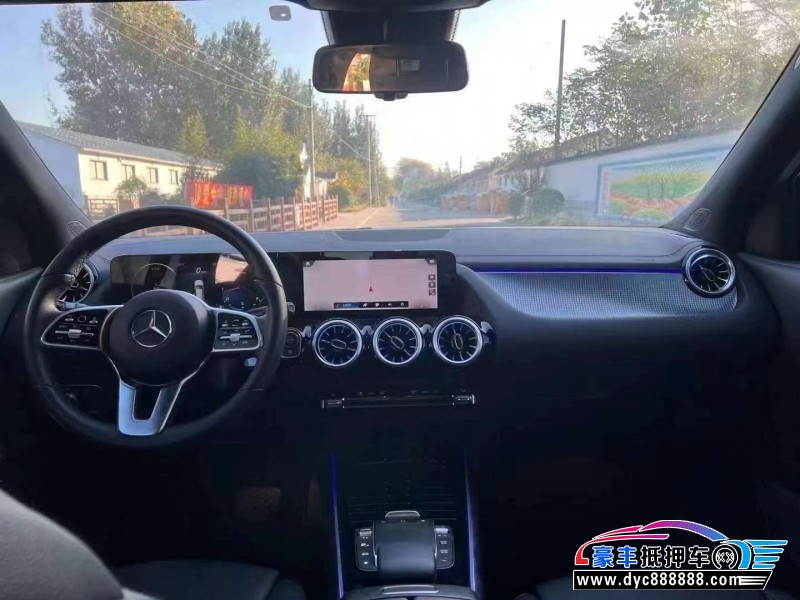 22年奔驰GLA轿车抵押车出售