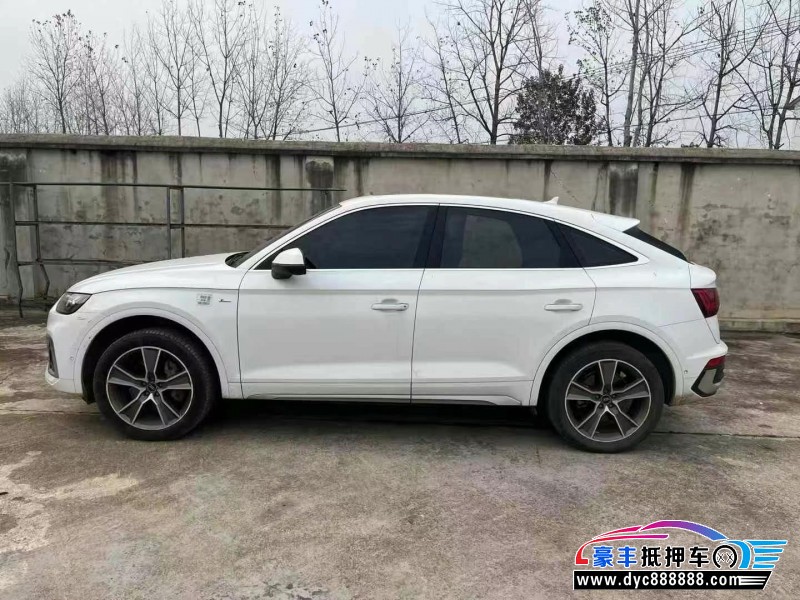22年奥迪Q5轿车抵押车出售
